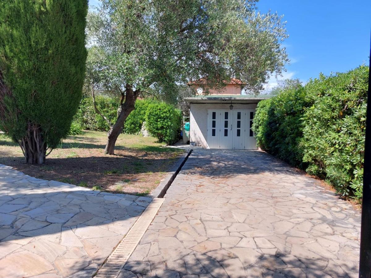 Appart 2 Pieces Independant Dans Villa Proche Centre Ville Au Calme Mandelieu Exterior foto